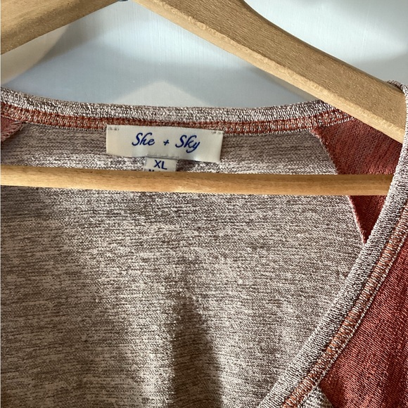 She & sky bohemian flutter sleeve top - Picture 5 of 9